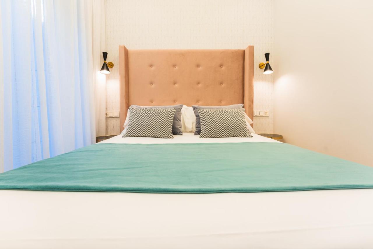 Debambu Suites Малага Экстерьер фото