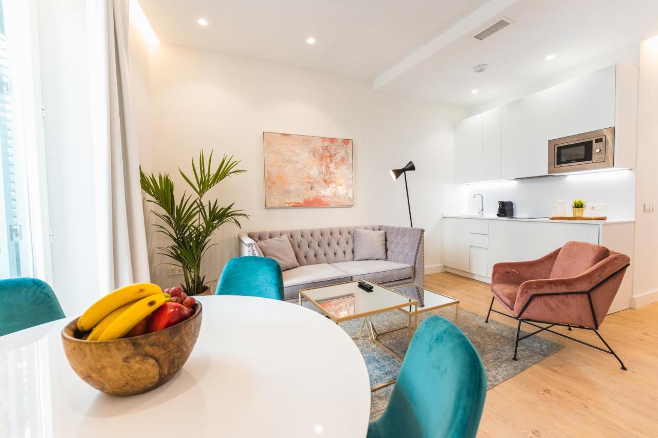 Debambu Suites Малага Экстерьер фото