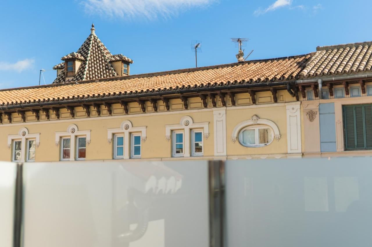 Debambu Suites Малага Экстерьер фото